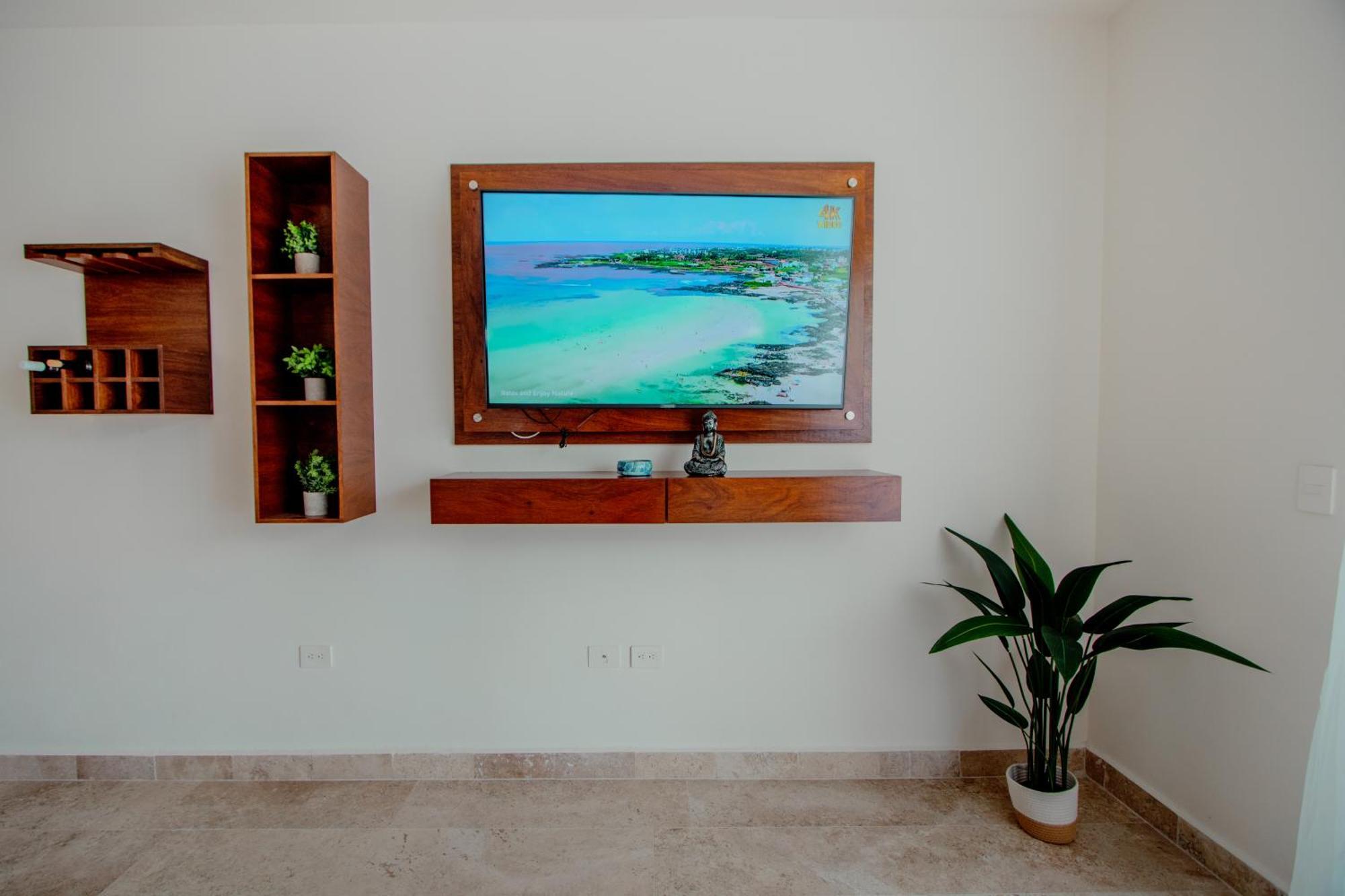 With Ocean View Pool In Av 10 & 60 Street Playa del Carmen