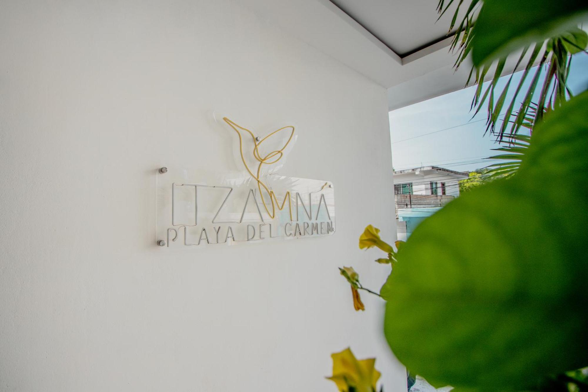 With Ocean View Pool In Av 10 & 60 Street * Playa del Carmen