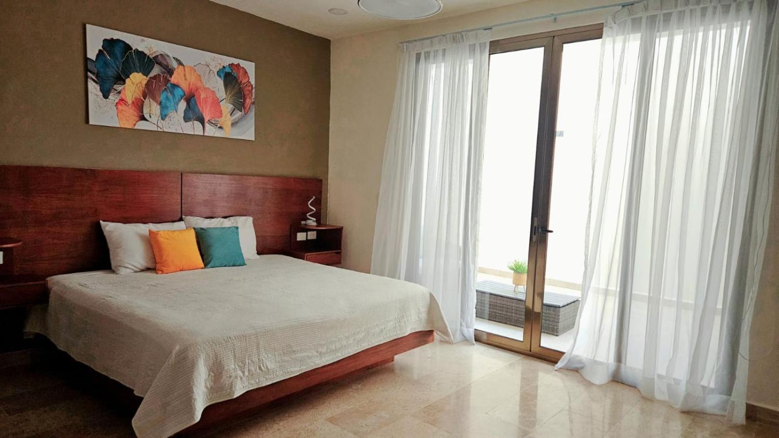 Apartamento With Ocean View Pool In Av 10 & 60 Street