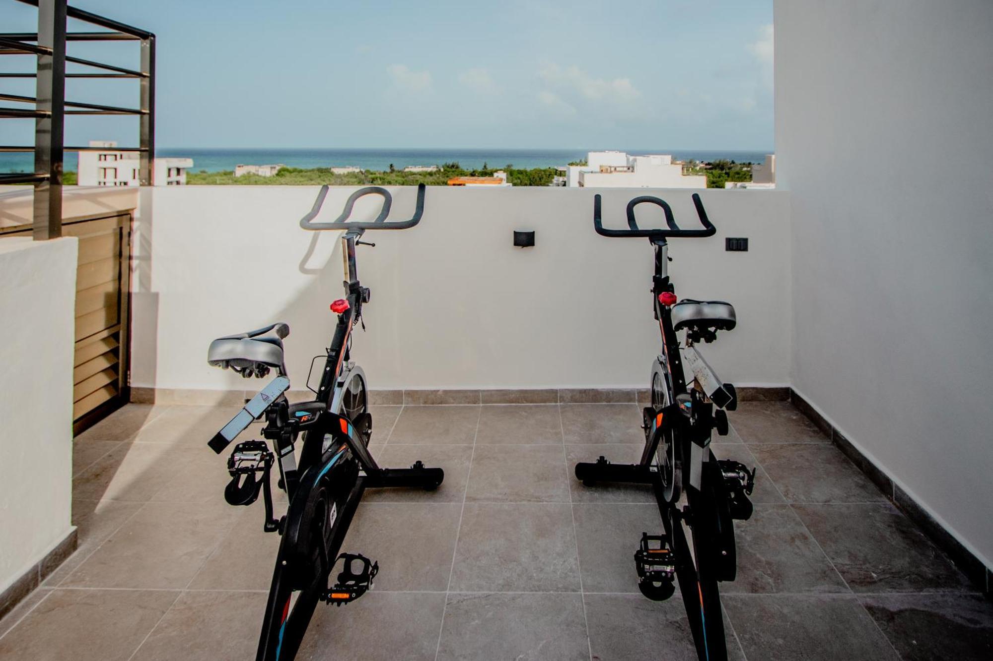 Apartamento With Ocean View Pool In Av 10 & 60 Street *
